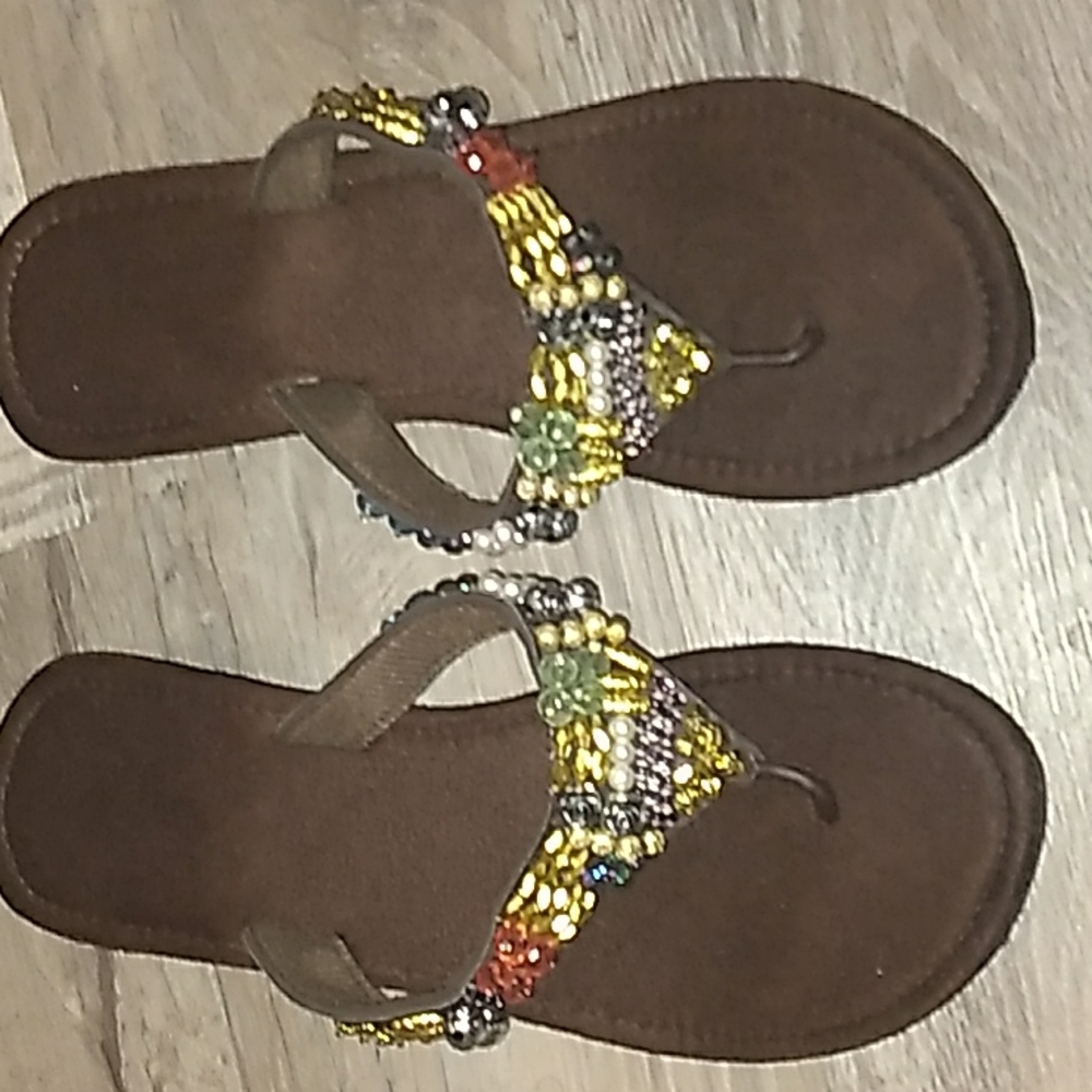 Beaded wedges